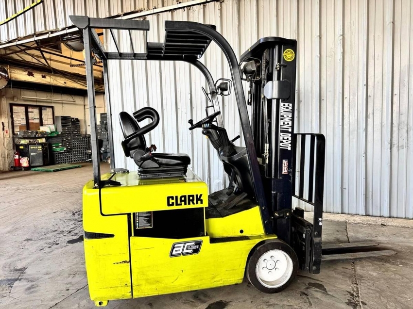 2015 Clark TMX15 - 123Forklift
