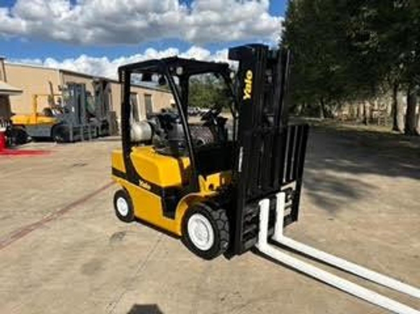 2015 Yale GLP050VX