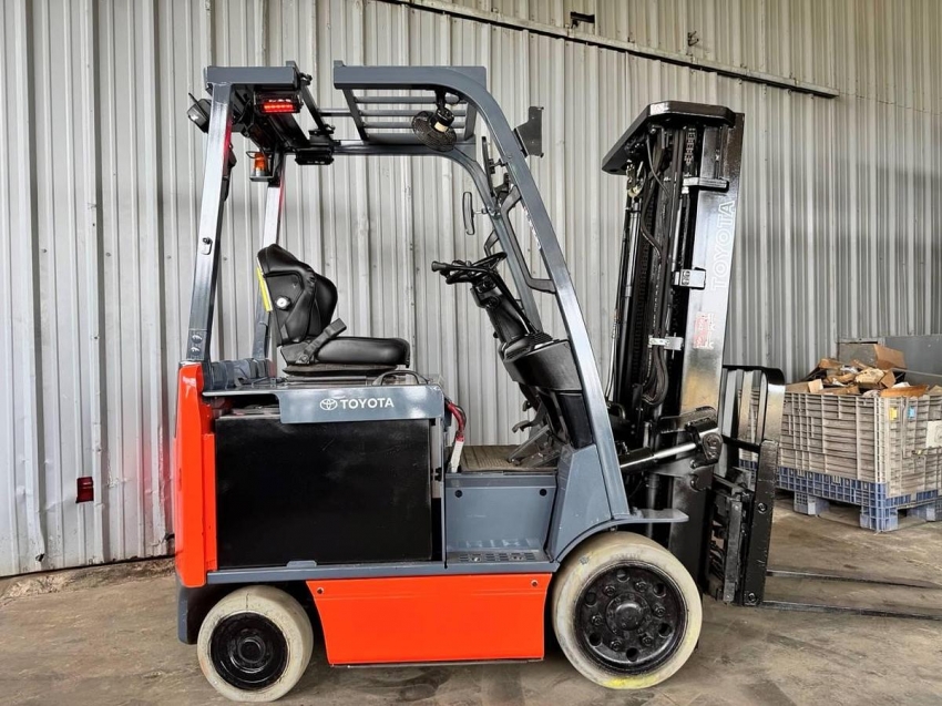 RECONDITIONED 2018 Toyota 8FBCU25 - 123Forklift