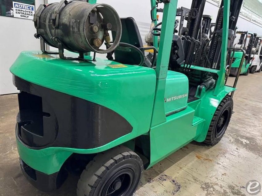 2001 Mitsubishi FG30K - 123Forklift