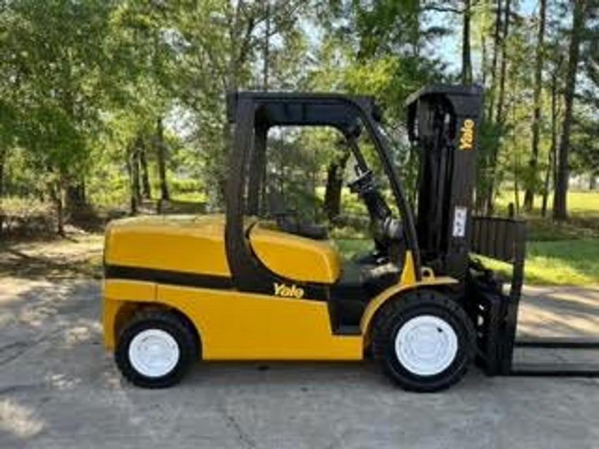 RECONDITIONED: 2013 Yale GDP110VX - 123Forklift