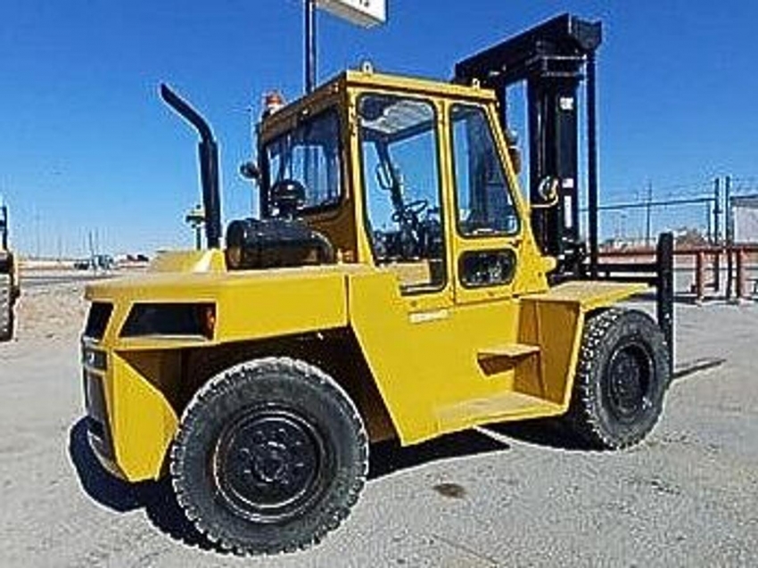 1995 CAT DP90 - 123Forklift