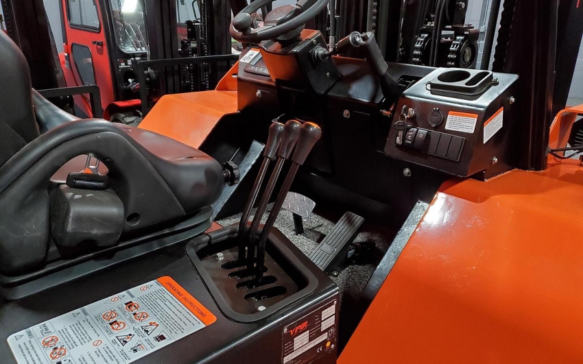 2026 Viper RT80 4x4 Rough Terrain Forklift - 123Forklift