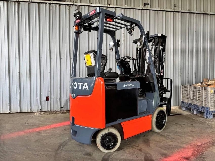 RECONDITIONED 2018 Toyota 8FBCU25 - 123Forklift