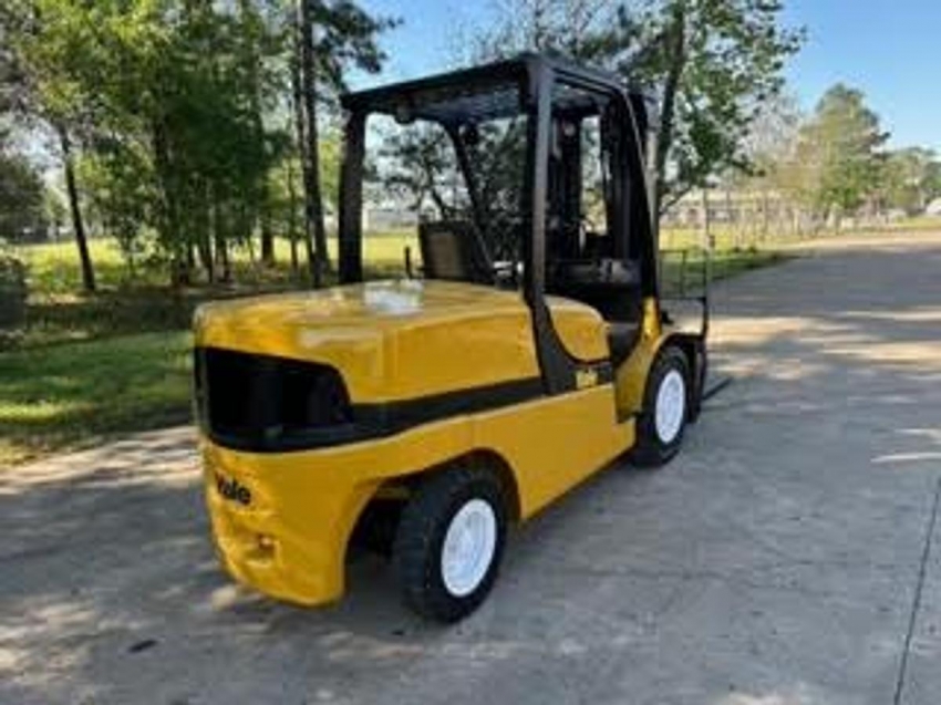 RECONDITIONED: 2013 Yale GDP110VX - 123Forklift