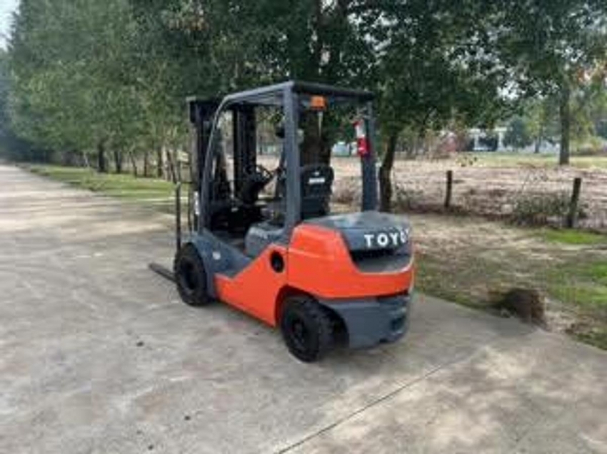 2015 Toyota 8FDU25 - 123Forklift