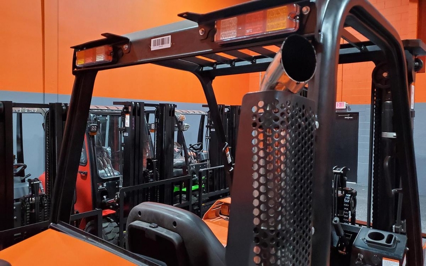 2026 Viper RT80 4x4 Rough Terrain Forklift - 123Forklift