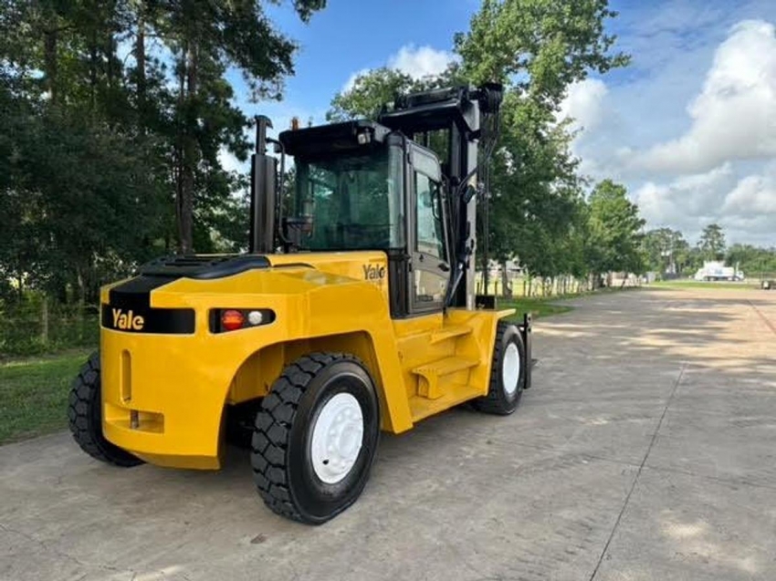 Reconditioned 2011 Yale GDP360 - 123Forklift