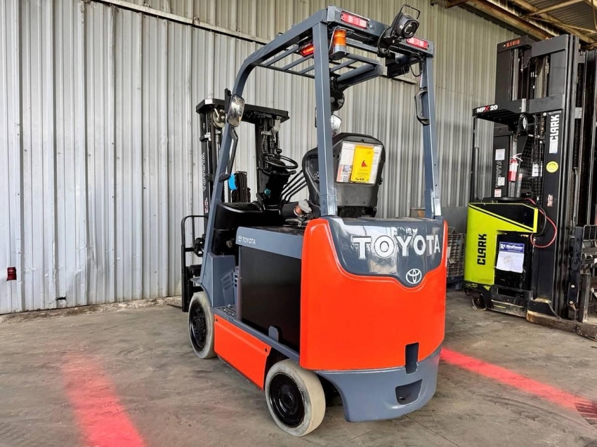 RECONDITIONED 2018 Toyota 8FBCU25 - 123Forklift