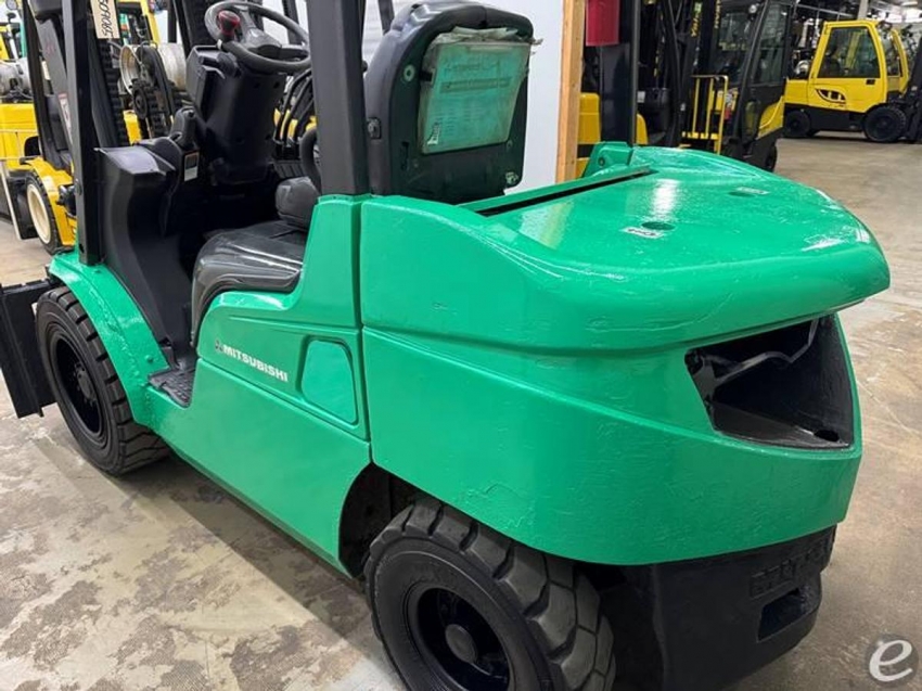 2004 Mitsubishi FG30N - 123Forklift