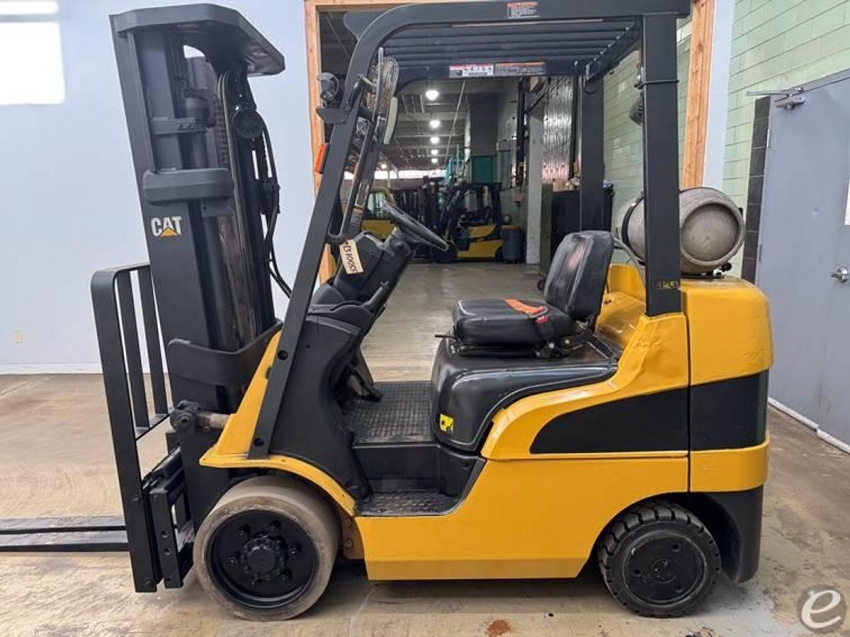2005 CAT C5000 - 123Forklift