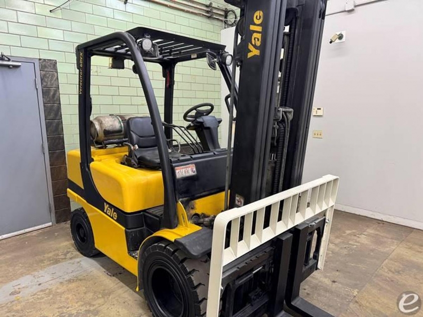 2015 Yale GLP060VX