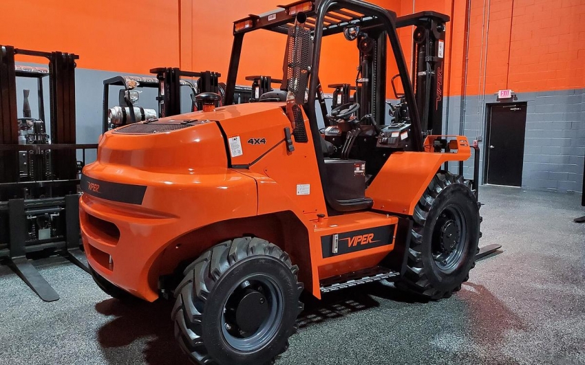 2026 Viper RT80 4x4 Rough Terrain Forklift - 123Forklift