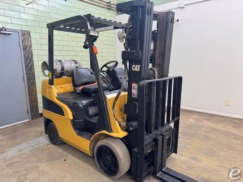 2005 CAT C5000