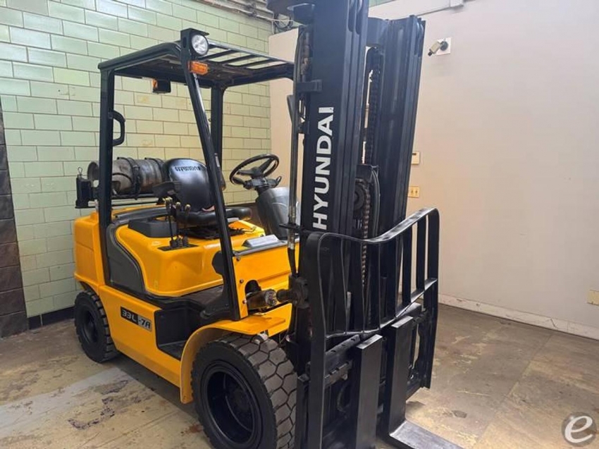 2019 Hyundai 33L-7A