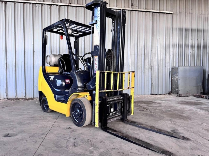 2012 Komatsu FG25ST-16