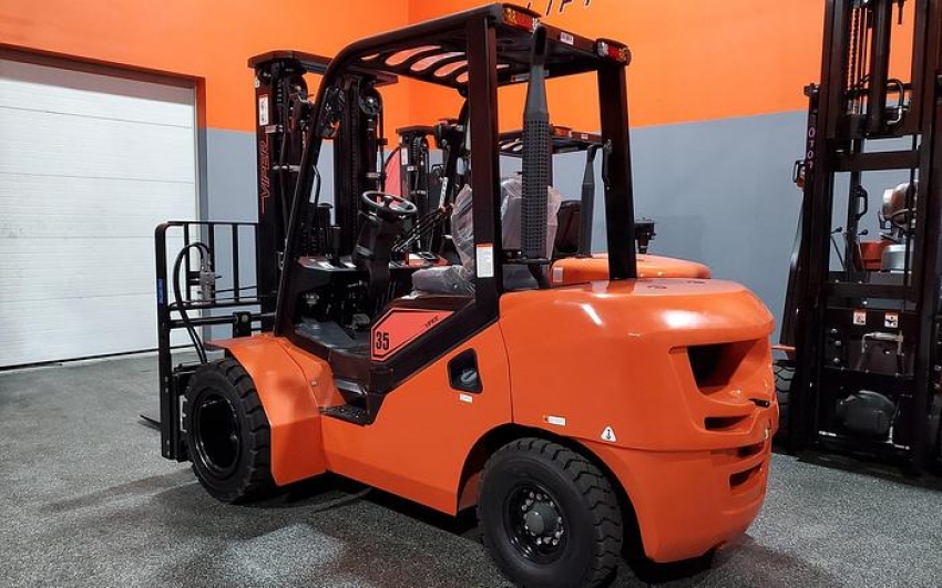 2026 Viper FD35 - 123Forklift