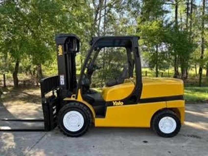 RECONDITIONED: 2013 Yale GDP110VX - 123Forklift