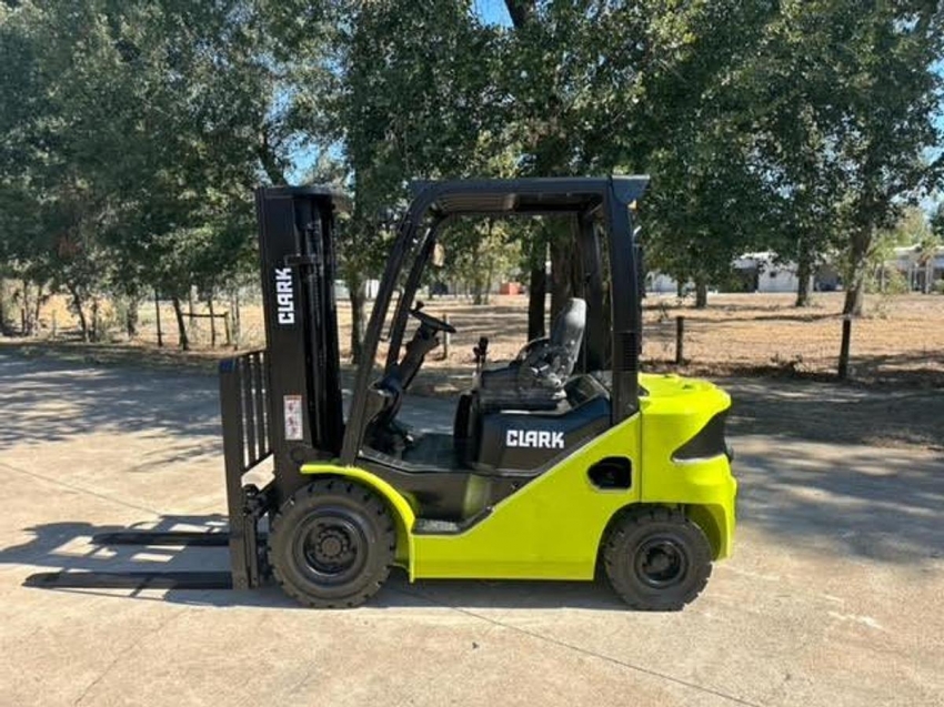 RECONDITIONED: 2021 Clark S25D W/ WARRANTY - 123Forklift