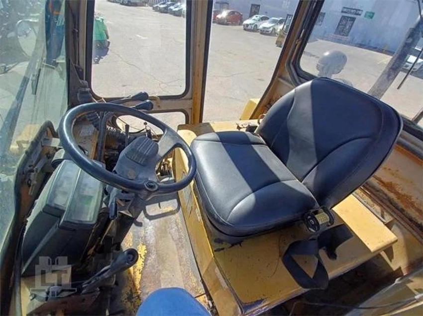 1995 CAT DP90 - 123Forklift