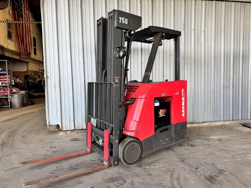 2017 Raymond 425-C35QM - 123Forklift