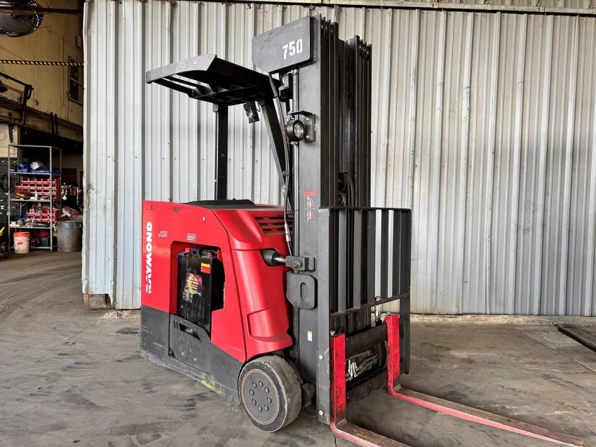 2017 Raymond 425-C35QM