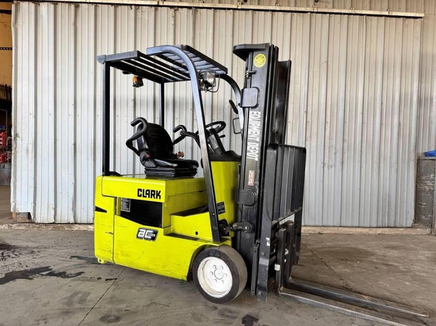 2015 Clark TMX15