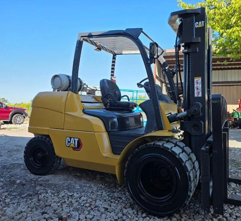 2012 CAT P12000