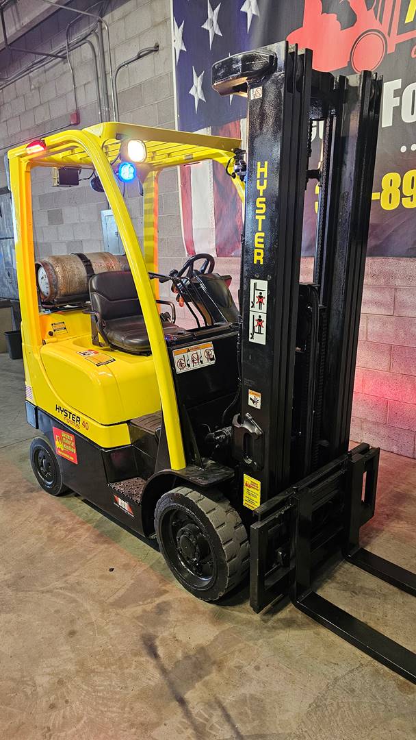 D21833 COMPACT HYSTER S40FT 4K CUSH...