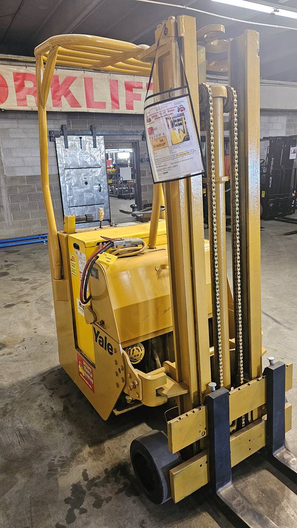 D21625d COMPACT YALE ES030 3K STAND...