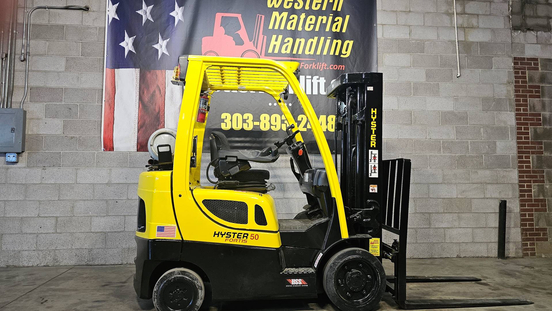 D21831 NICE LEASE 2017 HYSTER S50FT...