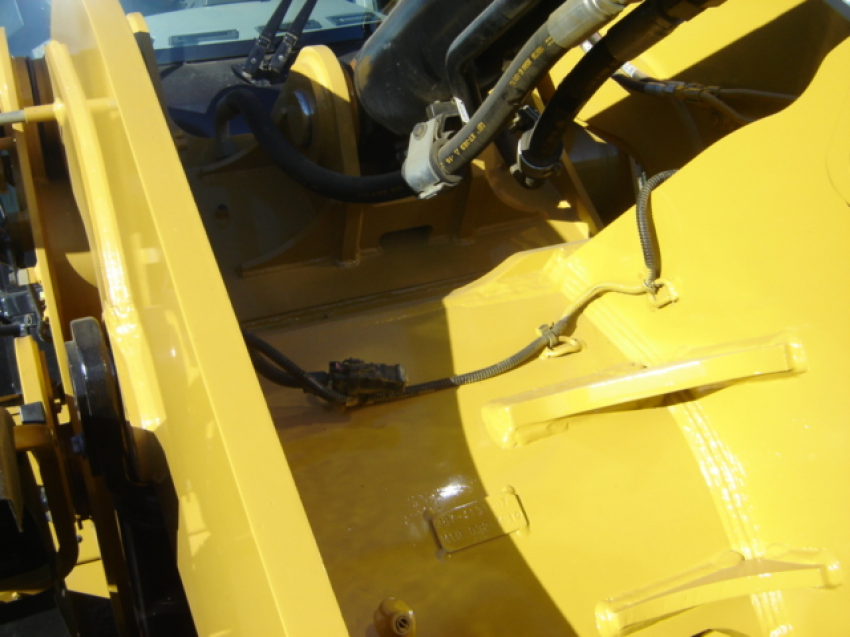 2019 Cat 938M - 123Forklift
