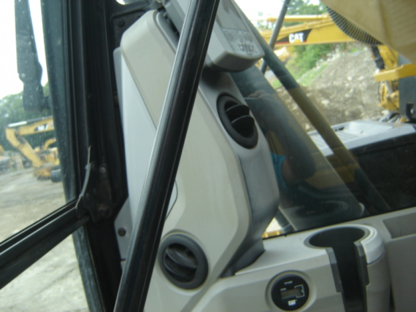 2014 Cat 320e - 123Forklift