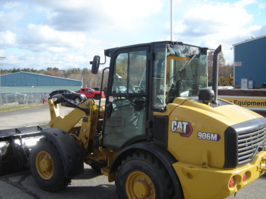 2022 Cat 906m - 123Forklift