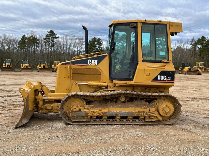 2005 CAT D3G XL  - 123Forklift