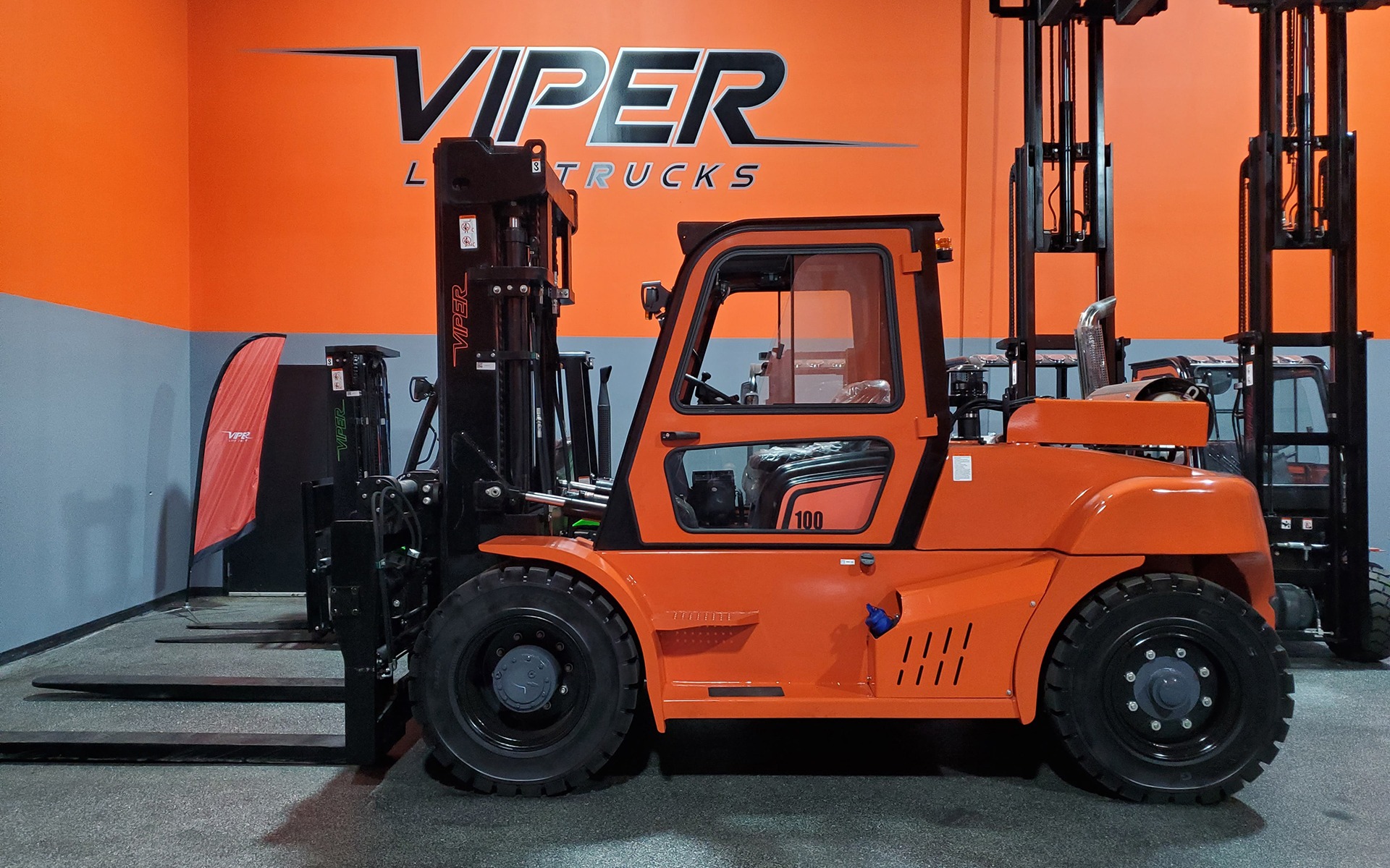 2024 VIPER FD100 - 123Forklift