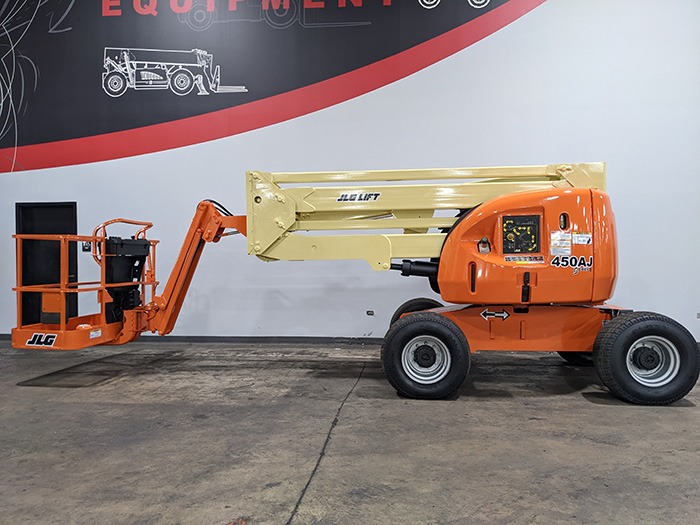 2012 JLG 450AJ