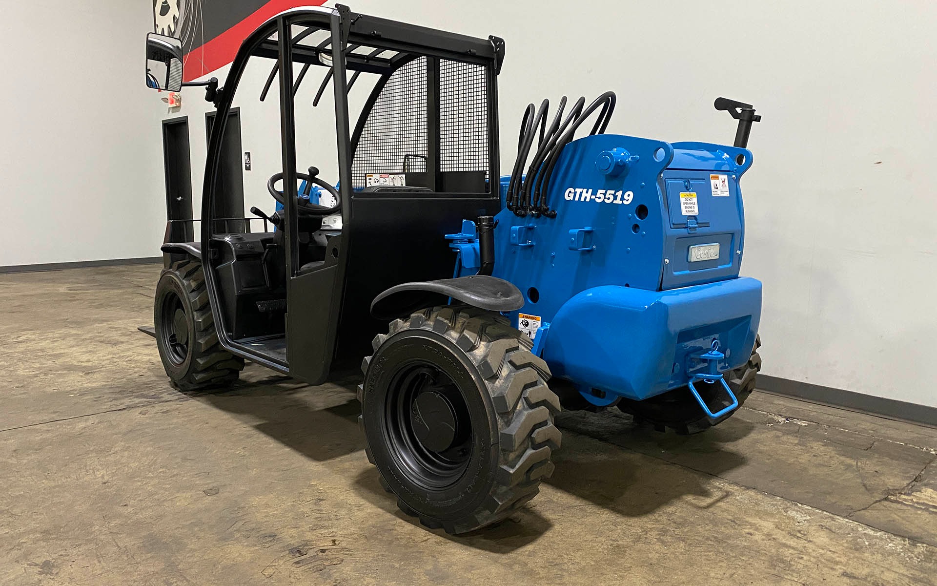 2013 GENIE GTH-5519 - 123Forklift