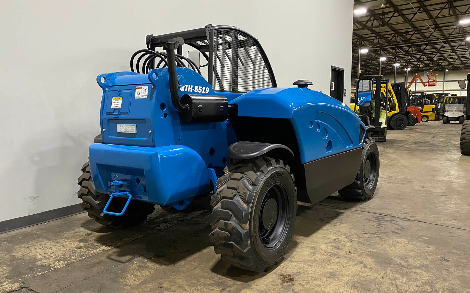 2013 GENIE GTH-5519 - 123Forklift