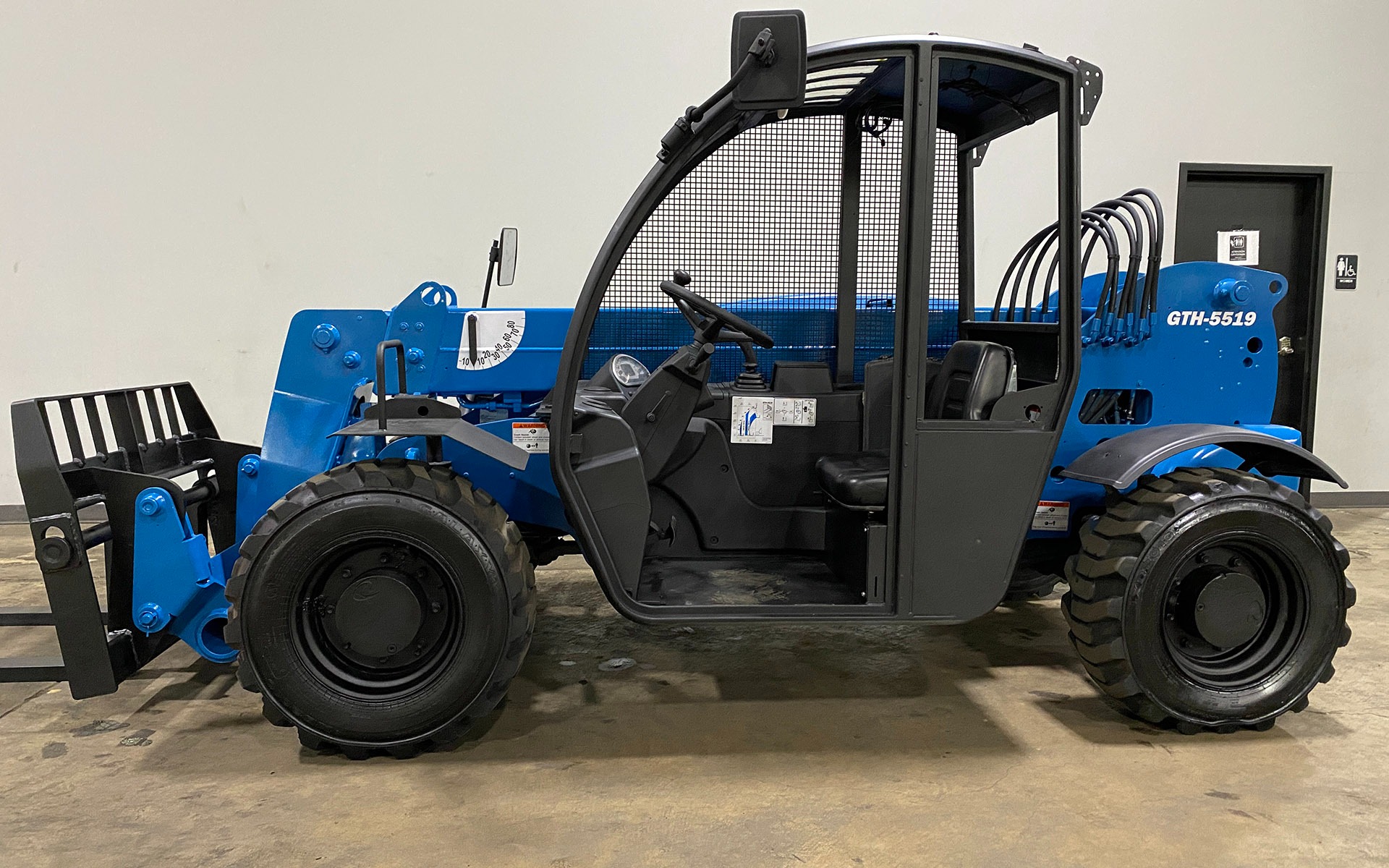 2014 GENIE GTH5519
