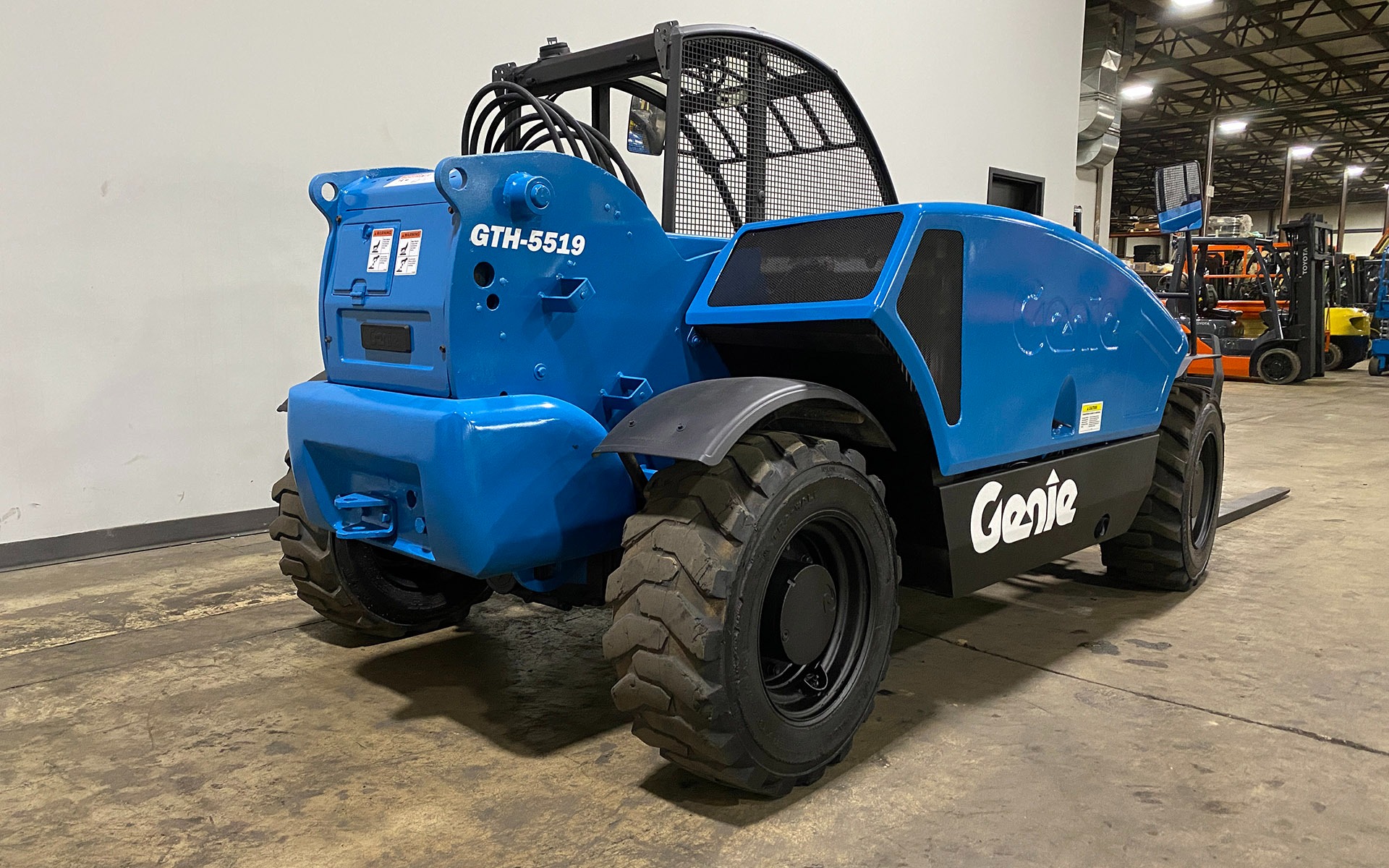 2014 GENIE GTH5519 - 123Forklift