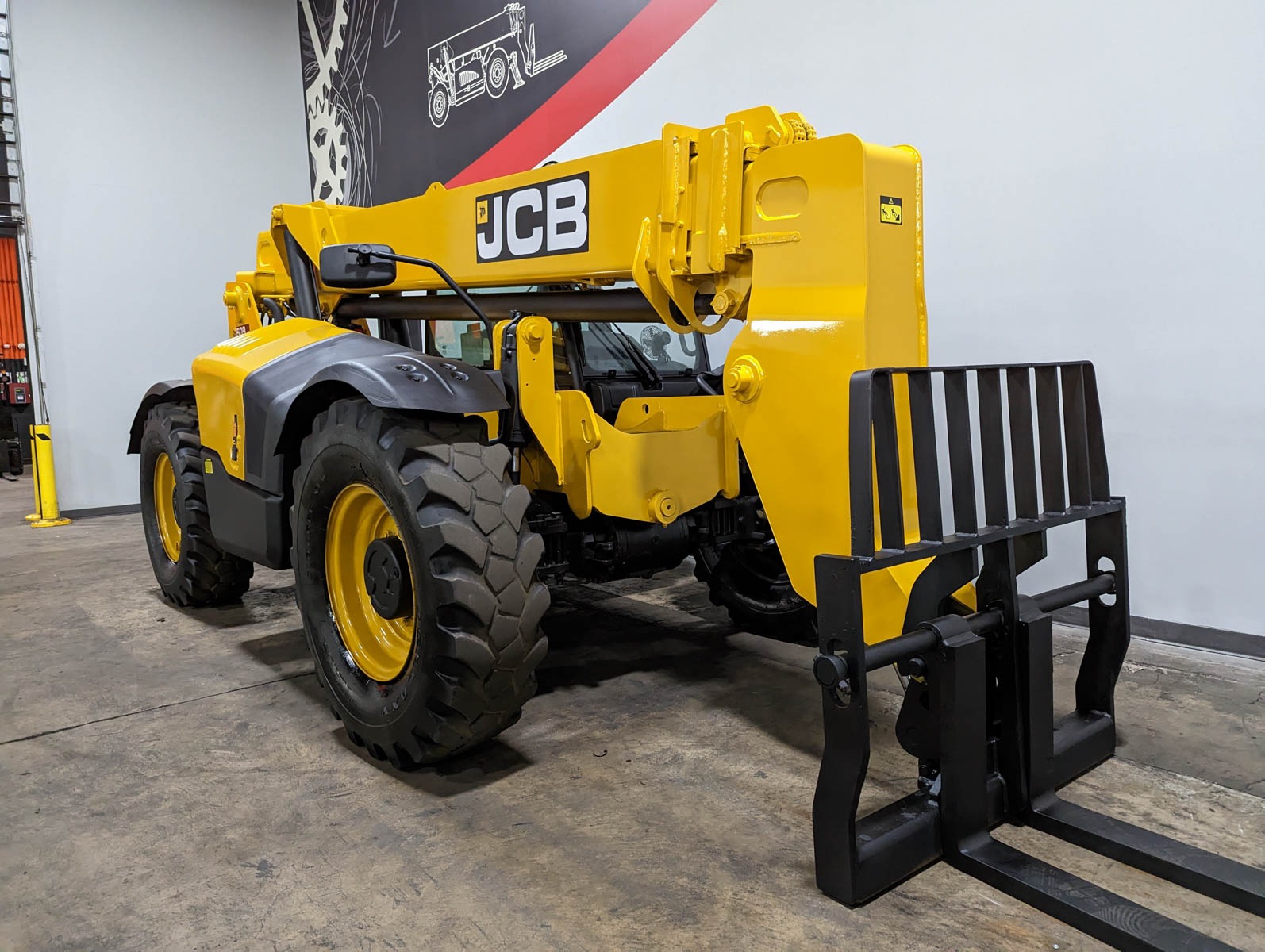 2013 JCB 509-42 - 123Forklift