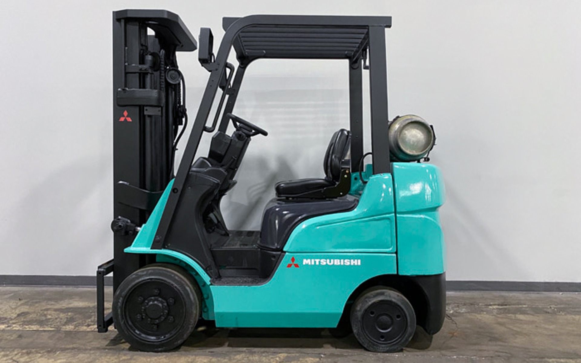 2019 MITSUBISHI FGC25N