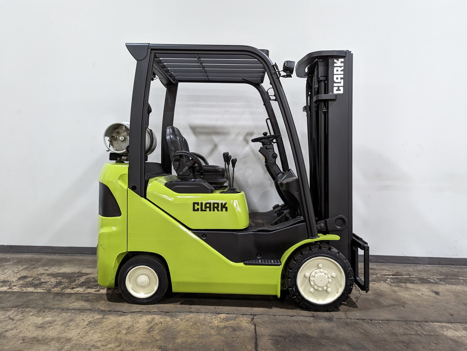 2018 CLARK S25CL - 123Forklift