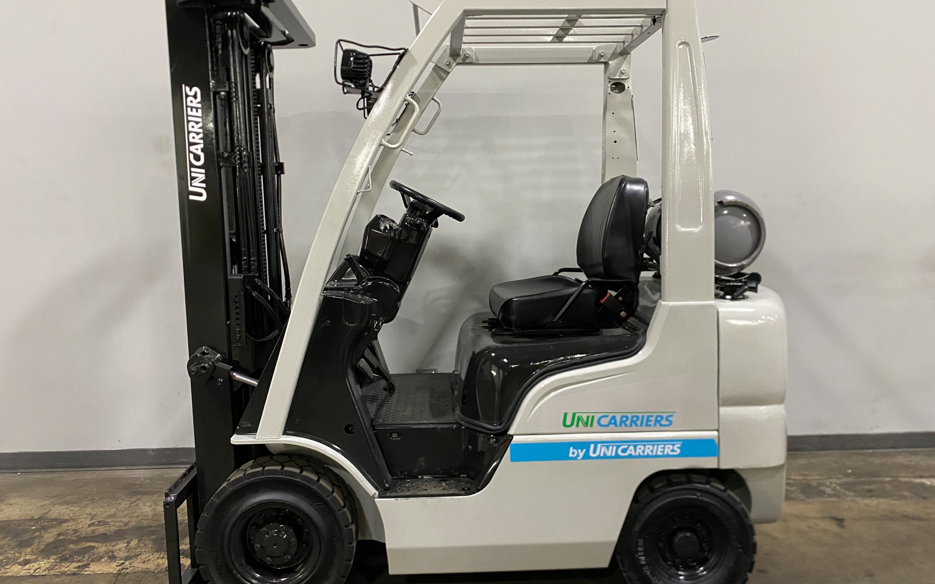 2017 UNICARRIERS MP1F1A18LV