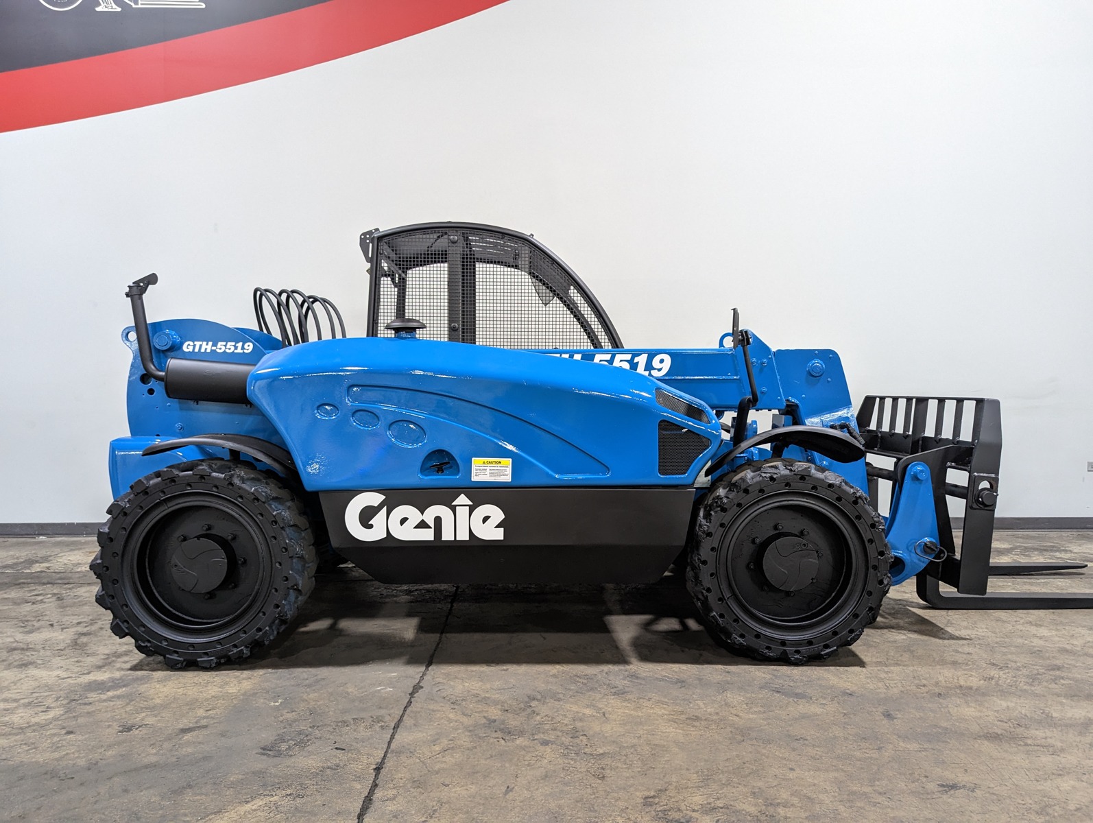 2013 GENIE GTH5519 - 123Forklift