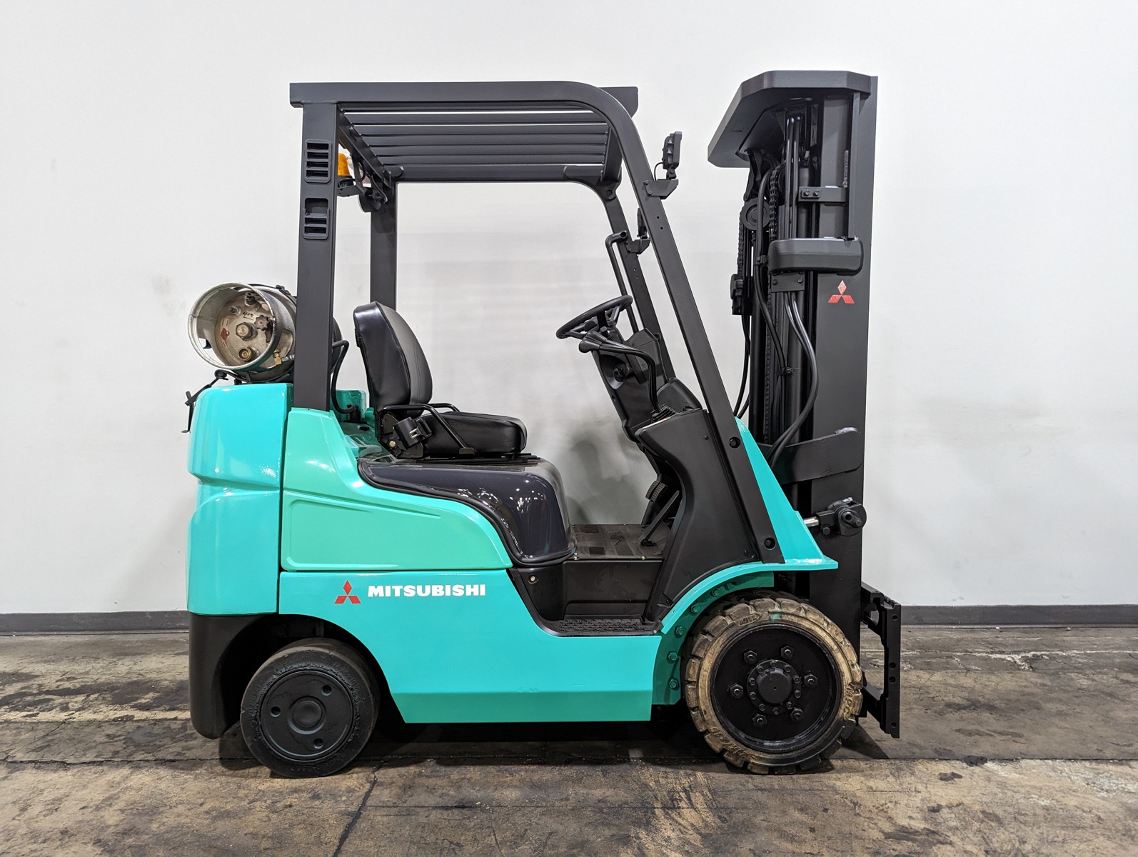 2016 MITSUBISHI FGC25N - 123Forklift