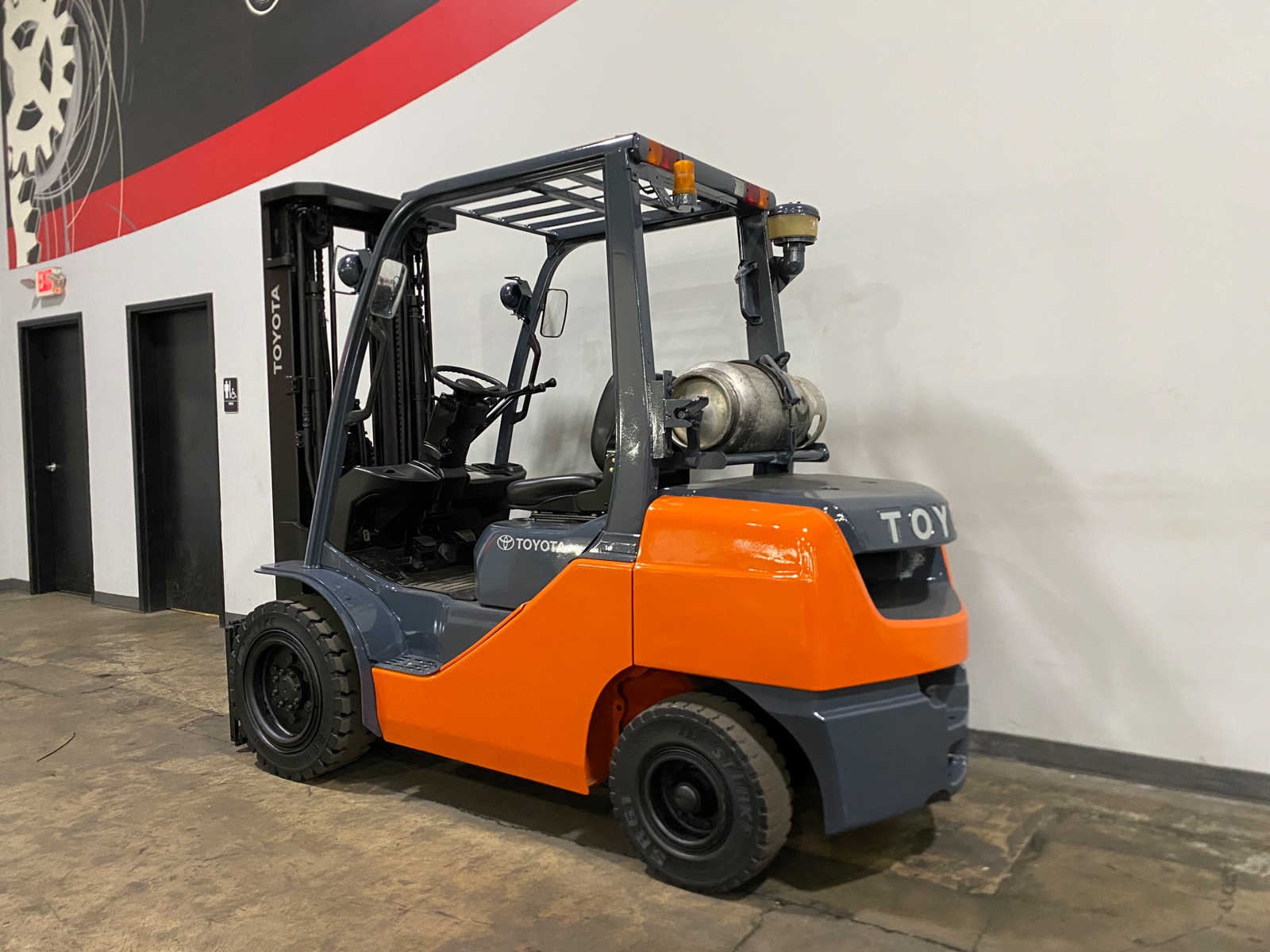 2011 TOYOTA 8FGU30 - 123Forklift