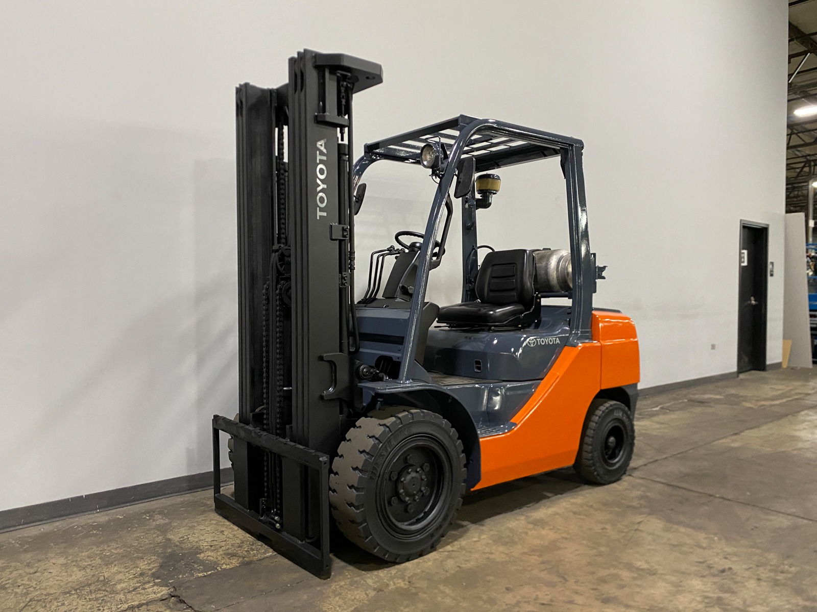 2011 TOYOTA 8FGU30 - 123Forklift