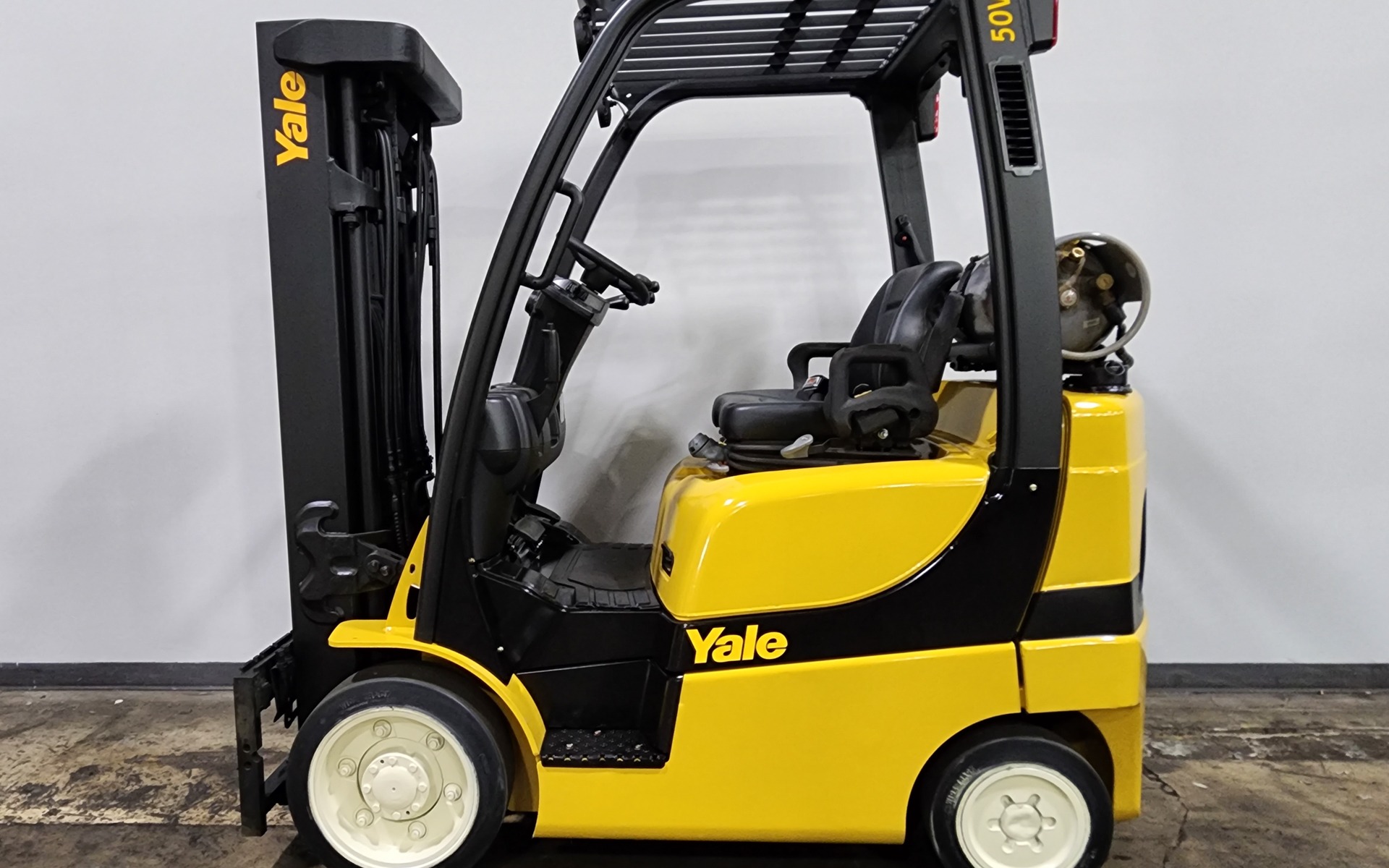 2017 YALE GLC050VX